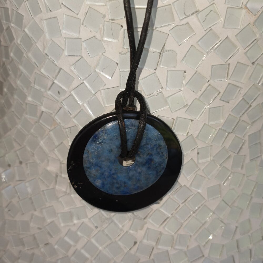 onyx and howlite necklace